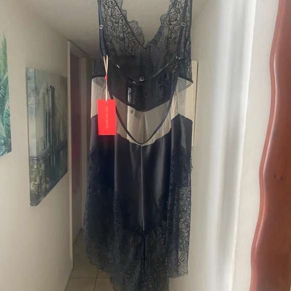 Mademoiselle Dress - Picture 7 of 9